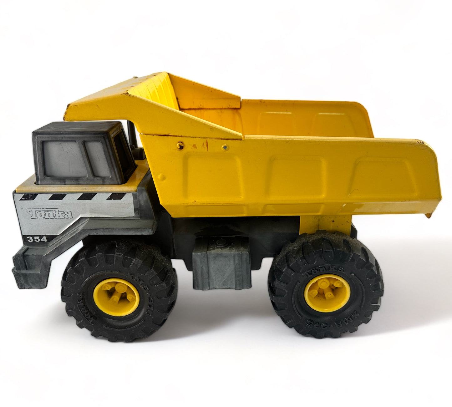 Classic Steel Mighty Dump Truck