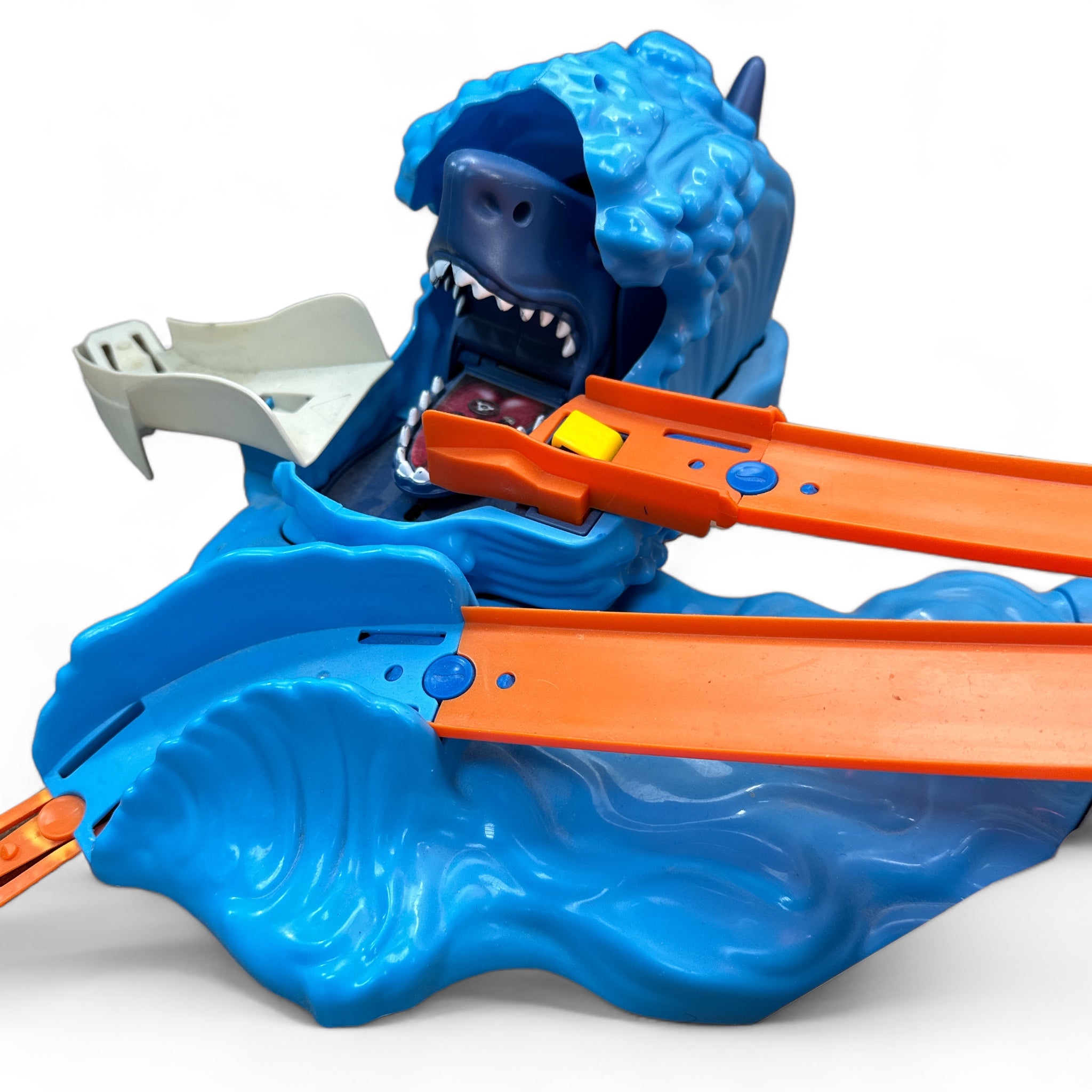 Hot wheels shark ultimate garage on sale