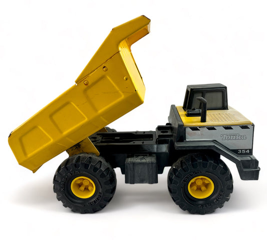 Classic Steel Mighty Dump Truck